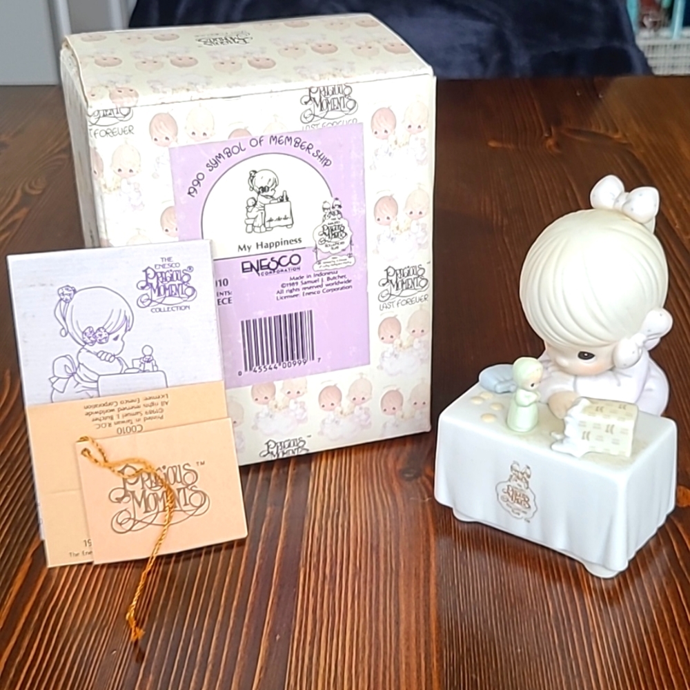 1990 Symbol of Membership Precious Moments My Happiness